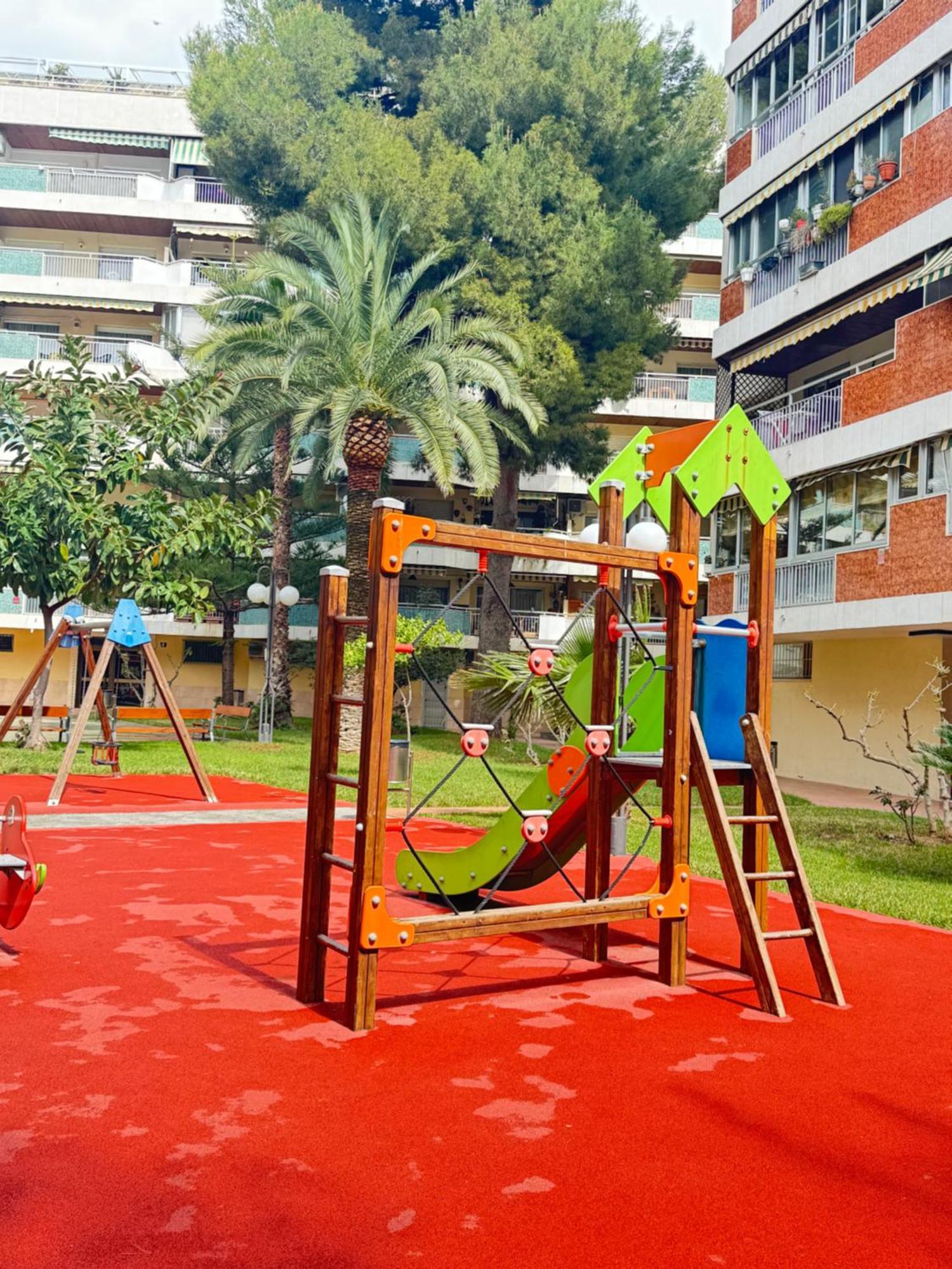 Lux Apartament 萨洛 外观 照片